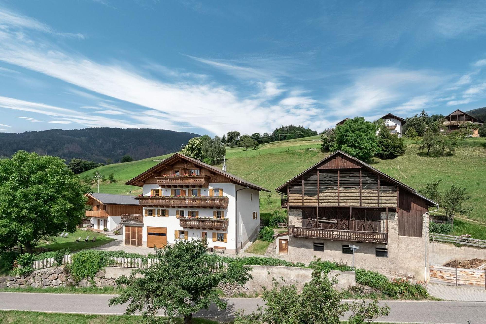 Hauserhof Chalet In Villanders - Moderne Wohnungen Mit 2 Badezimmer Und 2 Schlafzimmer Dış mekan fotoğraf